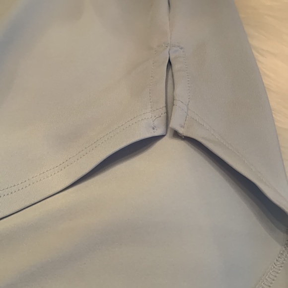 Under armor dri fit shirt - Picture 10 of 10